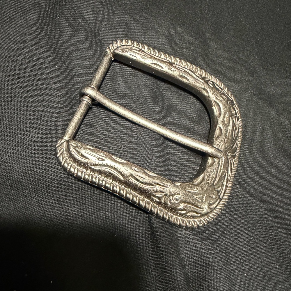 Buckle - Picture 4 of 6